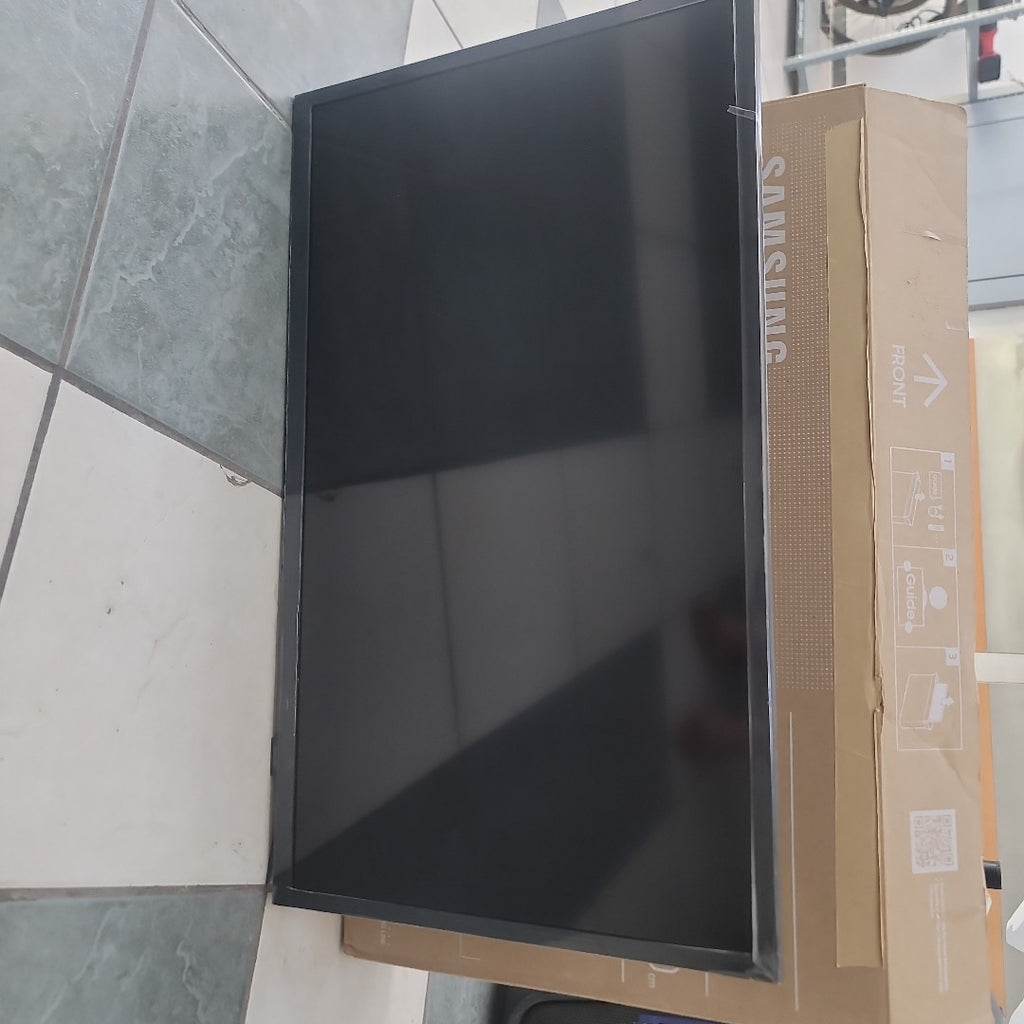 PANTALLA SAMSUNG S32H5000FF (2025) 32" LED HD (SEMINUEVO)