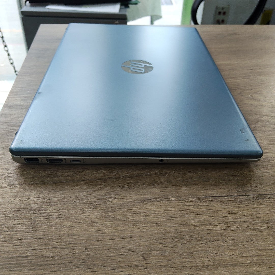 LAPTOP HP 15-FD0231LA (2025) 512 GB SSD 8 GB RAM (SEMINUEVO)