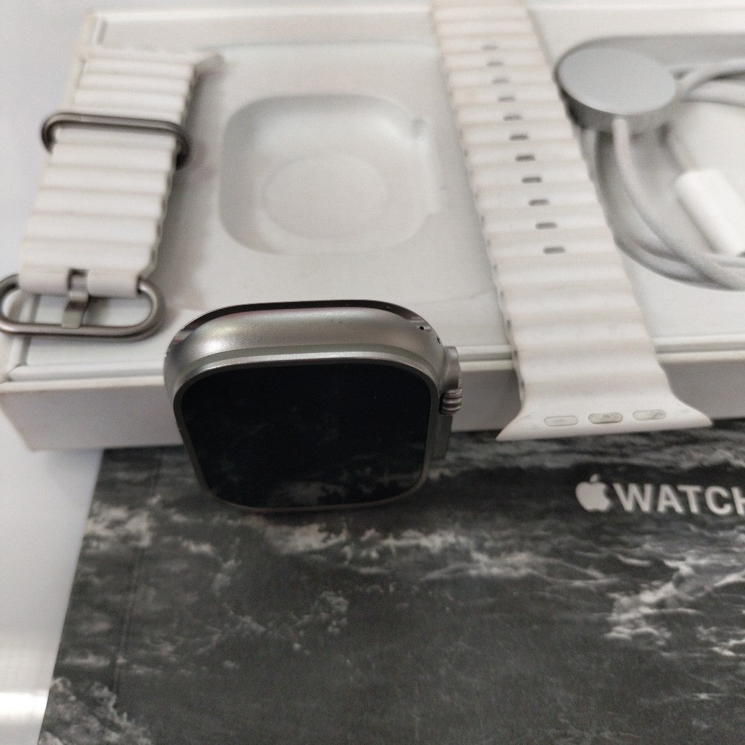 SMARTWATCH APPLE ULTRA 2 TITANIO A2986 49 MM GPS + CELULAR (SEMINUEVO)