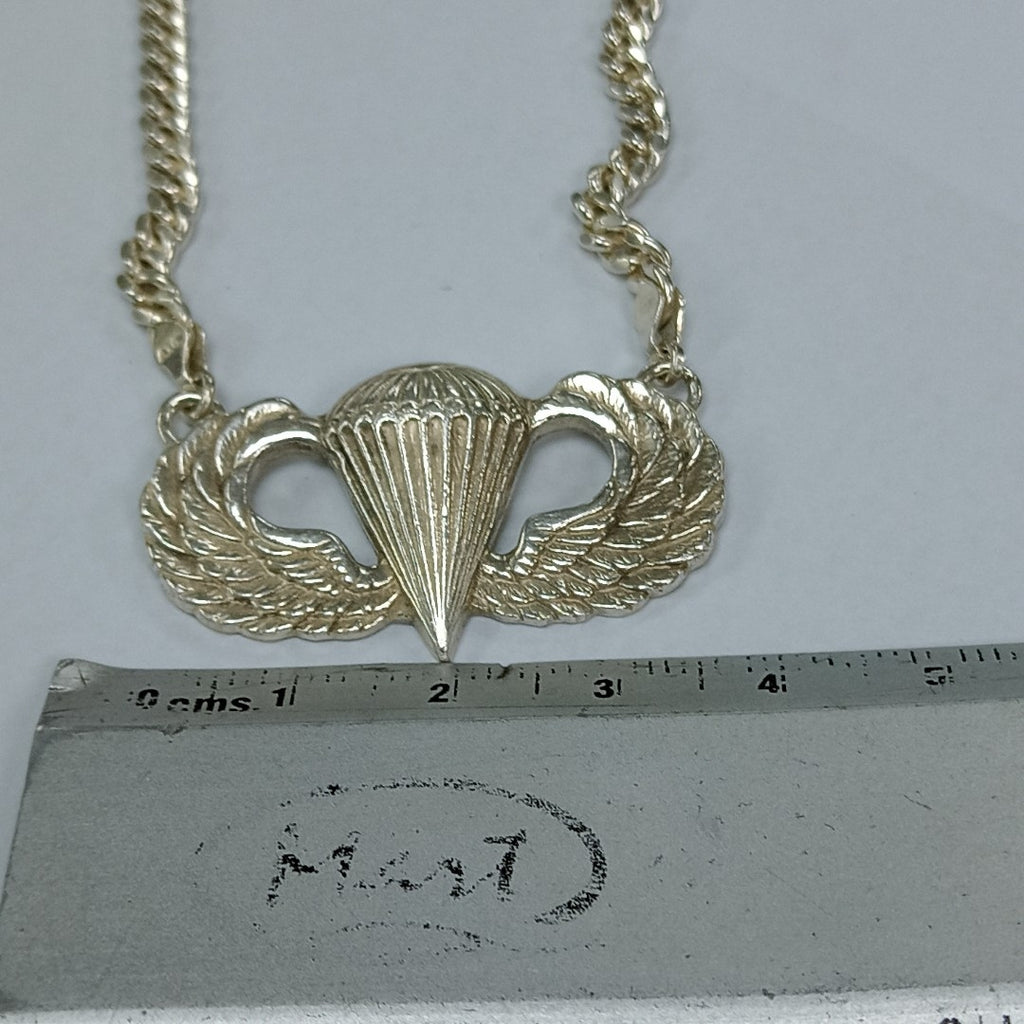 CADENA, DIJE PLATA 35 GRMS (SEMINUEVO)