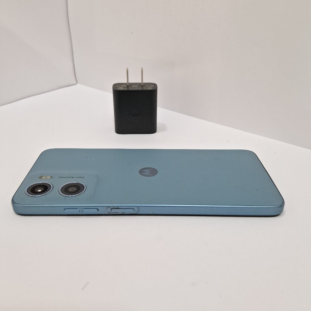 CELULAR MOTOROLA MOTO G05 XT2523-2 (2025) 64 GB 4 GB RAM (SEMINUEVO)