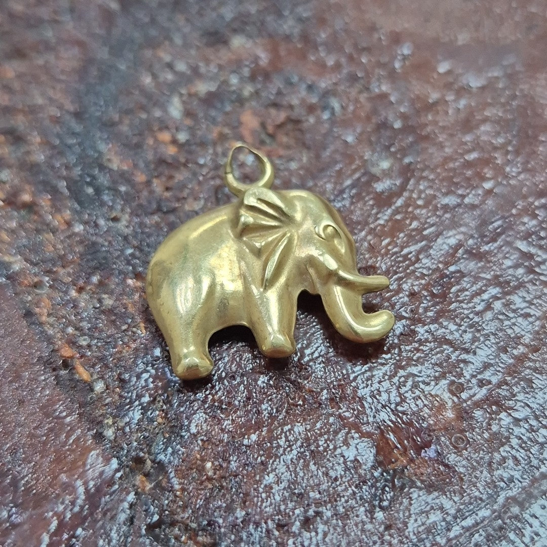 DIJE ORO 10 K 0,80 GRMS (SEMINUEVO)