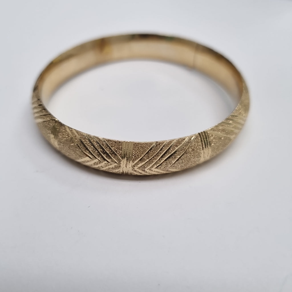 PULSERA RIGIDA ORO 14 K 14.3 GRMS (SEMINUEVO)