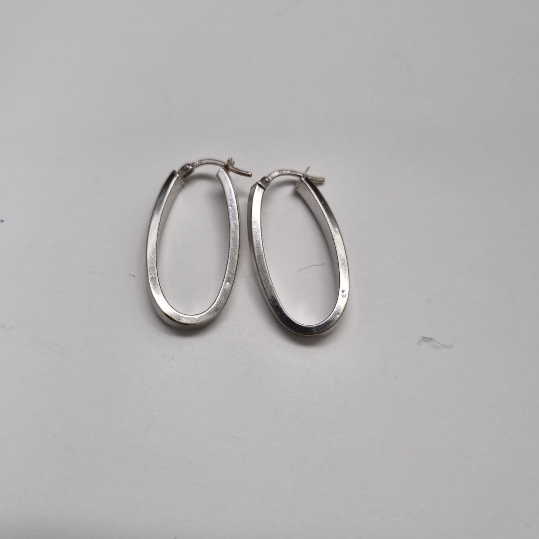 ARRACADAS PAR ORO BLANCO 14 K 1.9 GRMS (SEMINUEVO)