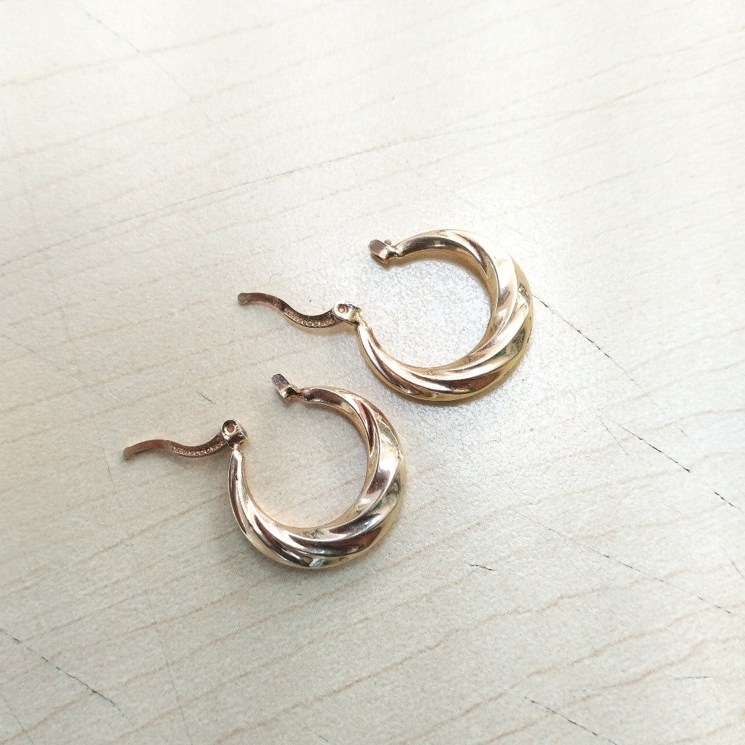 ARRACADAS PAR ORO 10 K 1.8 GRMS (SEMINUEVO)