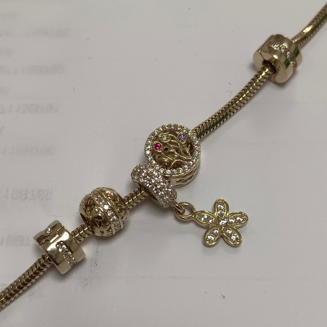 PULSERA CHARM ORO 14K 15 (NUEVO)