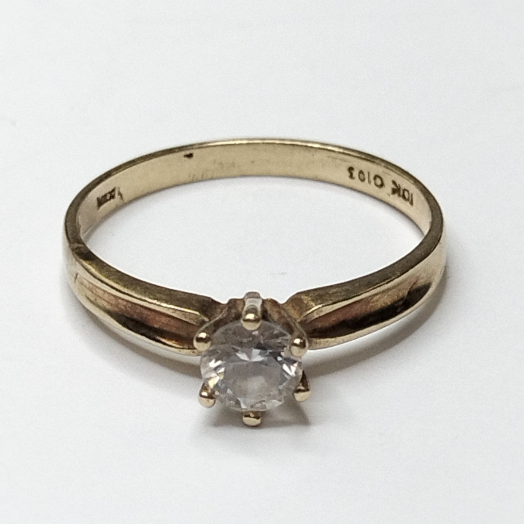 ANILLO ORO 10 K 1.4 GRMS (SEMINUEVO)