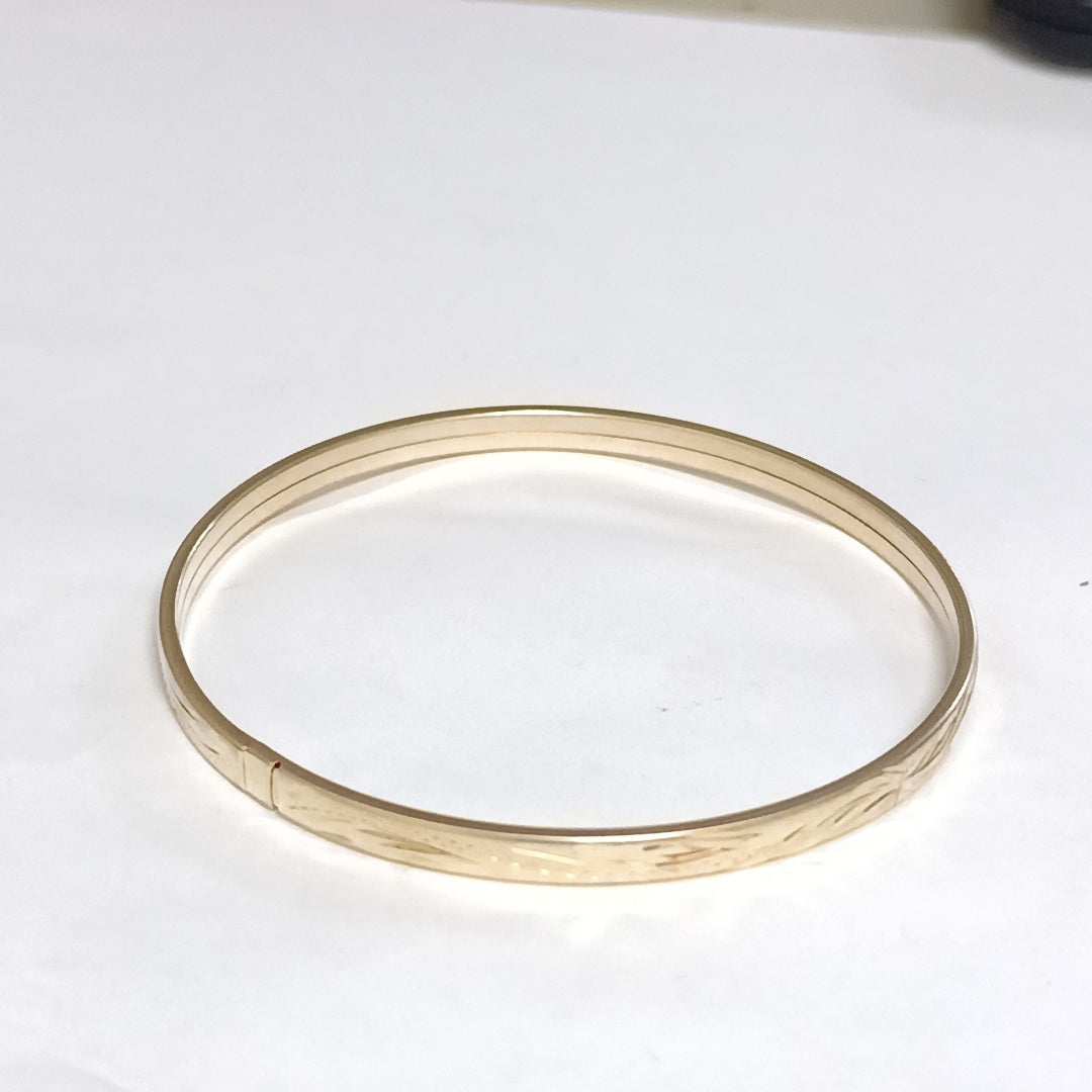PULSERA RIGIDA ORO 10 K 4.7 GRMS (SEMINUEVO)