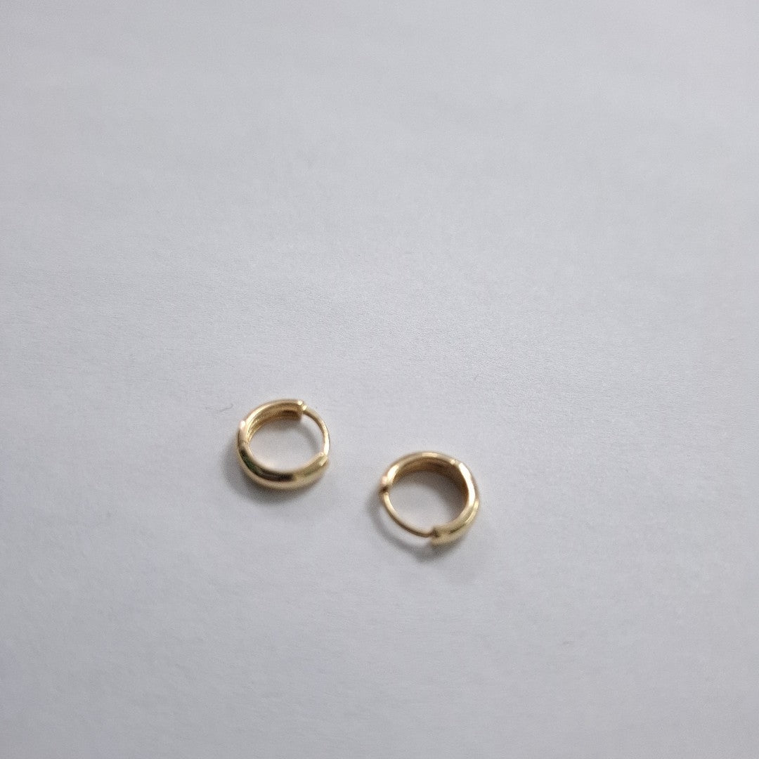 HUGGIES ORO 14K 1.2 (NUEVO)