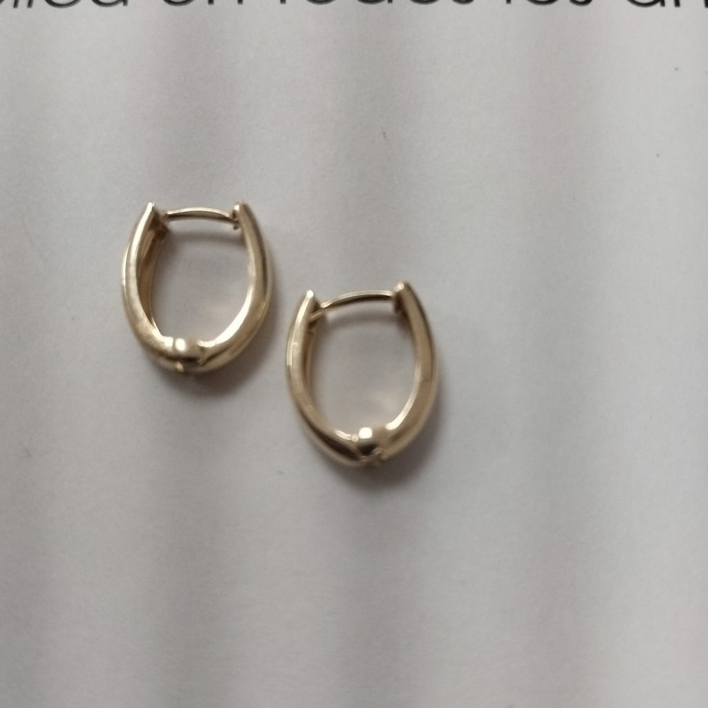 HUGGIES ORO 14K 1.1 (NUEVO)