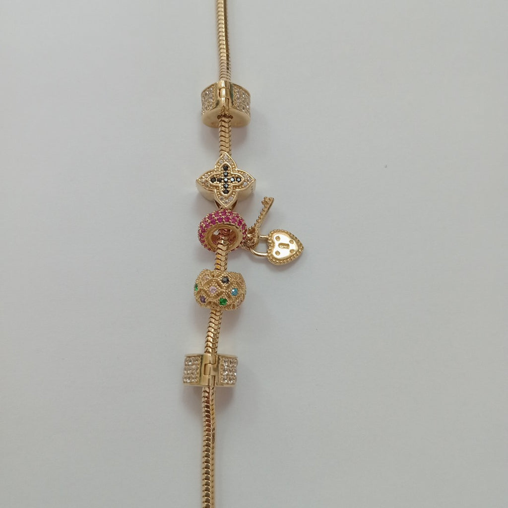 PULSERA CHARM ORO 14K 16.8 (NUEVO)
