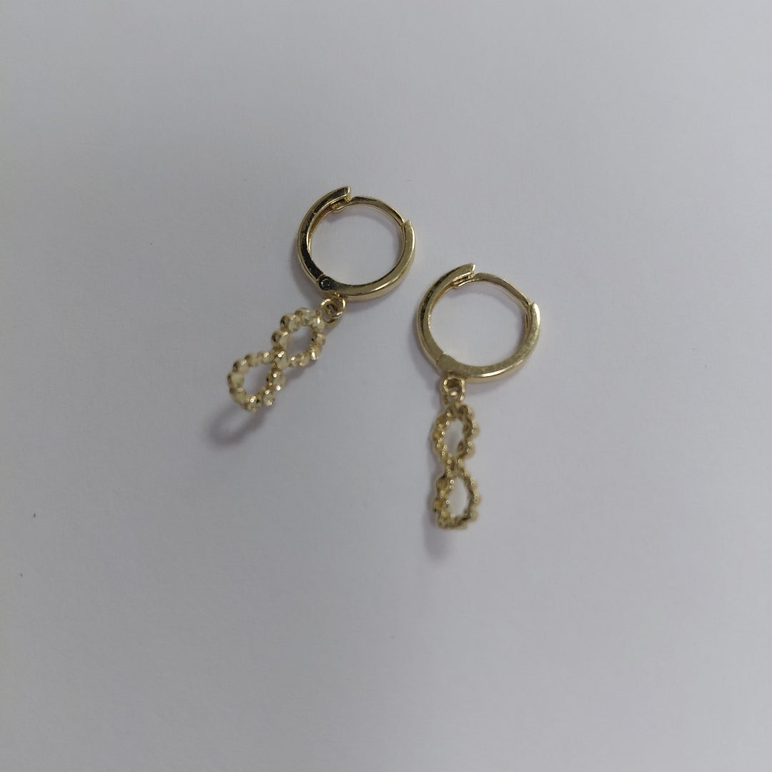 HUGGIES ORO 14K 1.5 (NUEVO)