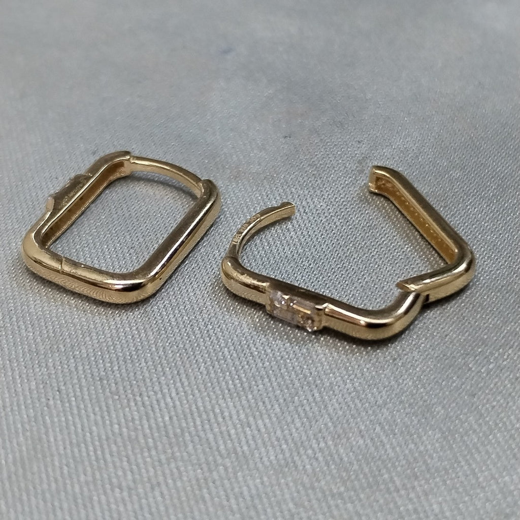 HUGGIES ORO 14K 1.4 (NUEVO)