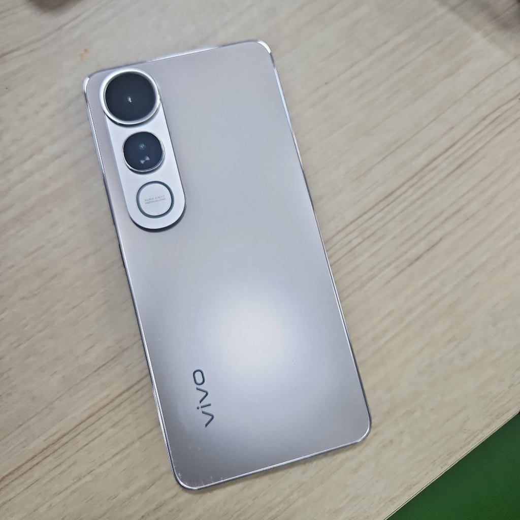 CELULAR VIVO V50 LITE 5G V2440 (2025) 256 GB 12 GB RAM (SEMINUEVO)