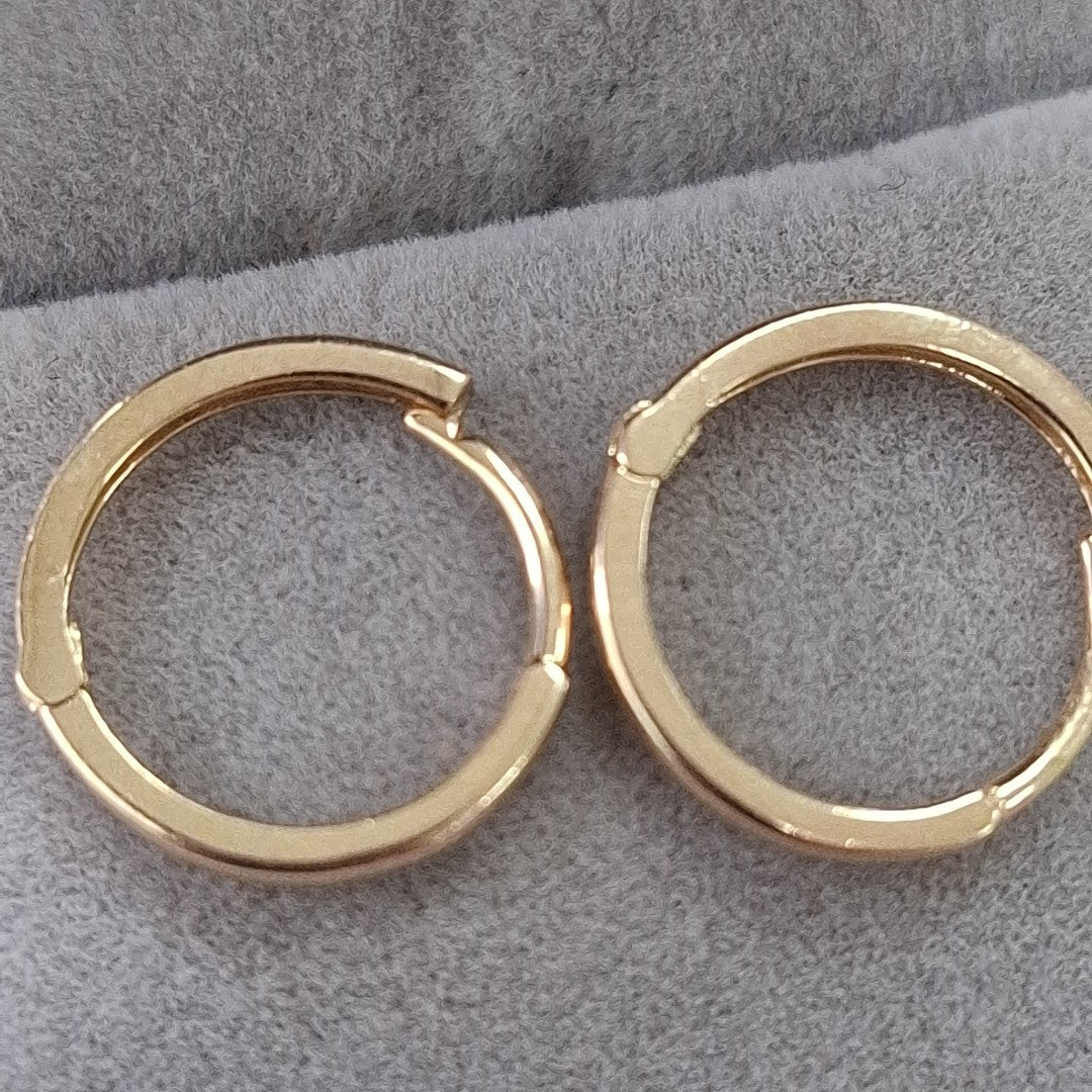 HUGGIES ORO 14K 0.9 (NUEVO)