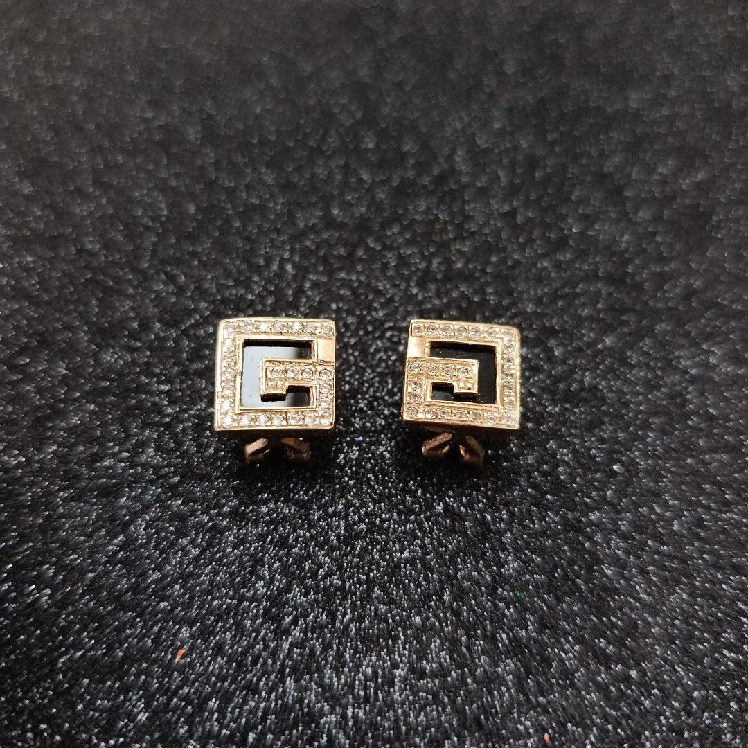 ARETES PAR ORO 10 K 5.7 GRMS (SEMINUEVO)