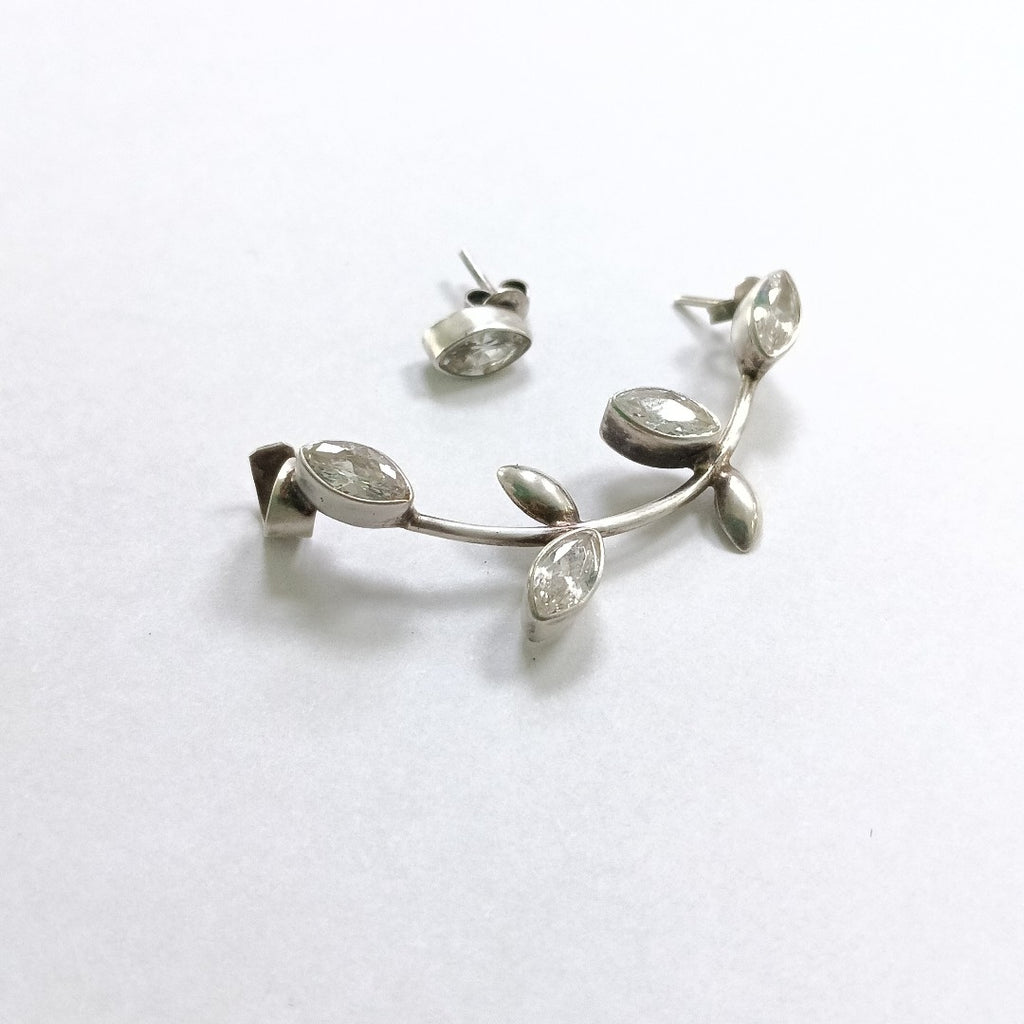 ANILLITO, ARETES PAR, DIJE, GARGANTILLA PLATA 15.9 GRMS (SEMINUEVO)