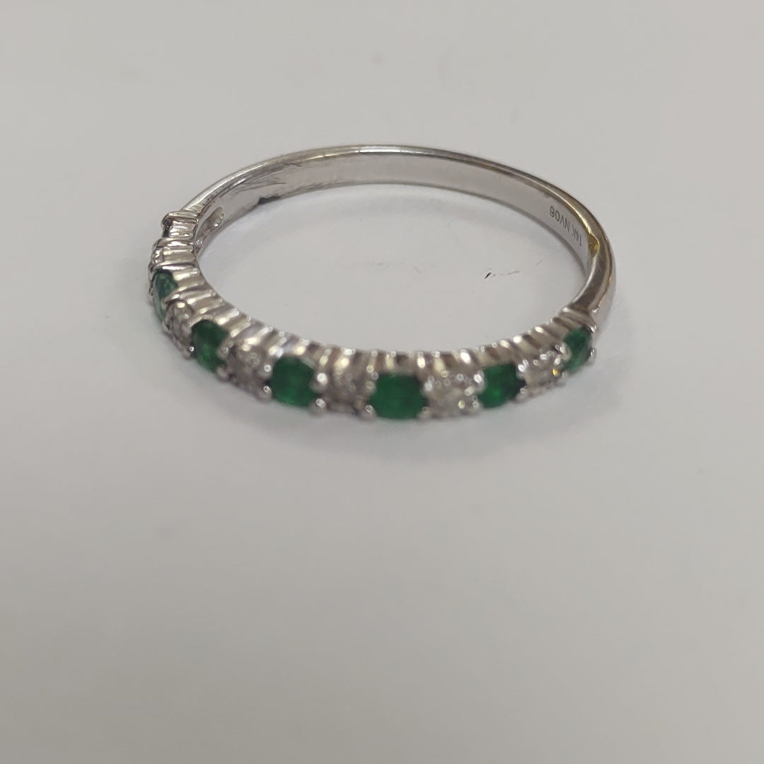 ANILLITO ORO BLANCO 14 K 1.8 GRMS (SEMINUEVO)
