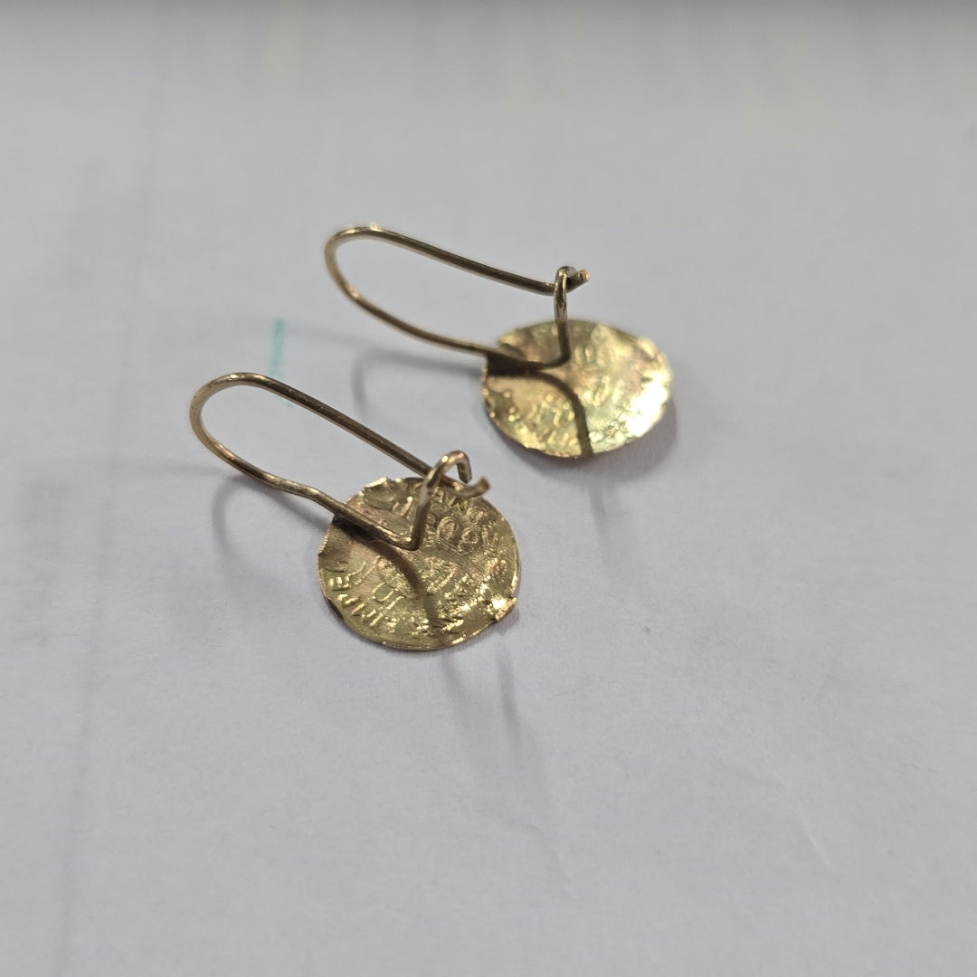ARETES PAR ORO 10 K 0.8 GRMS (SEMINUEVO)