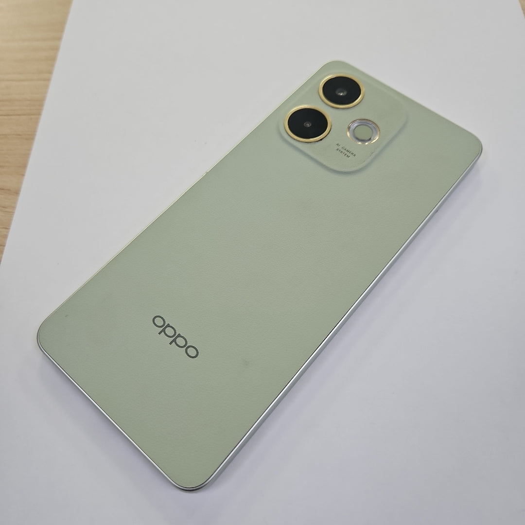 CELULAR OPPO A5 PRO CPH2711 (2025) 256 GB 8 GB RAM (SEMINUEVO)