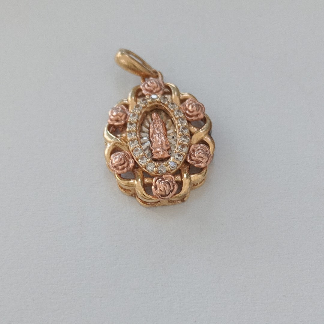 DIJE ORO COMBINADO 10 K 1.8 GRMS (SEMINUEVO)