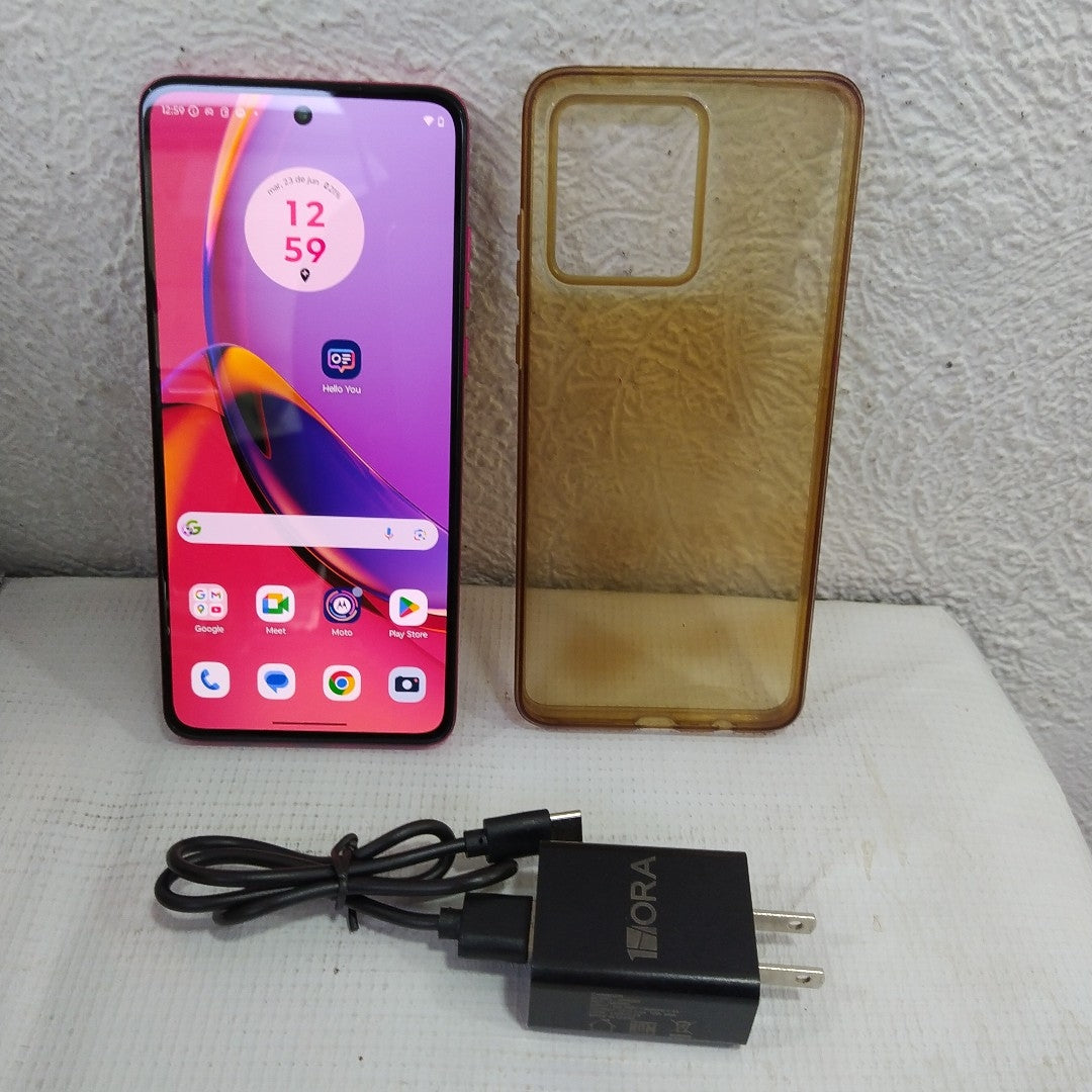 CELULAR MOTOROLA MOTO G84 XT2347-1 (2023) 256 GB 8 GB RAM (SEMINUEVO)