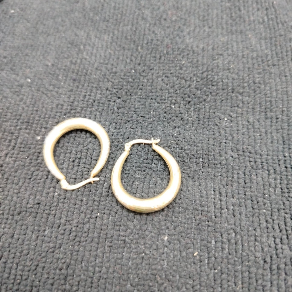 ARRACADAS PAR ORO 10 K 1.7 GRMS (SEMINUEVO)