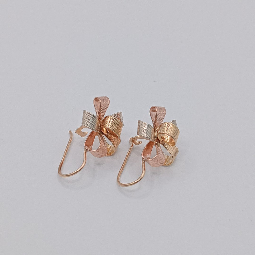 ARETES PAR ORO COMBINADO 10 K 1.9 GRMS (SEMINUEVO)