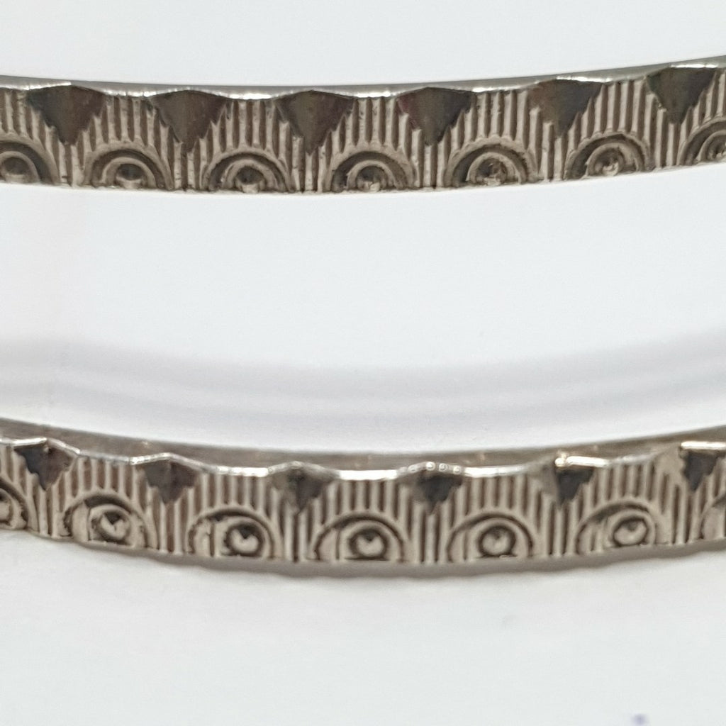 PULSERA RIGIDA PLATA 25.6 GRMS (SEMINUEVO)