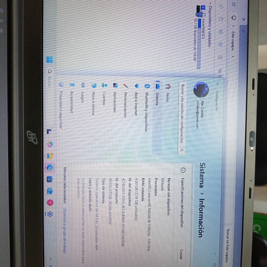 LAPTOP HYUNDAI HYBOOK HT14CC4S04 128 GB SSD 4 GB RAM (SEMINUEVO)