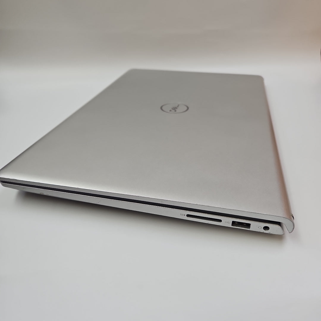 LAPTOP DELL INSPIRON 15 3515 (2023) 256 GB SSD 8 GB RAM (SEMINUEVO)