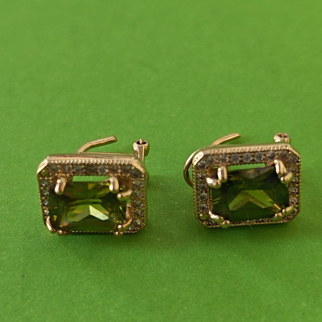 ARETES PAR ORO 10 K 3.5 GRMS (SEMINUEVO)