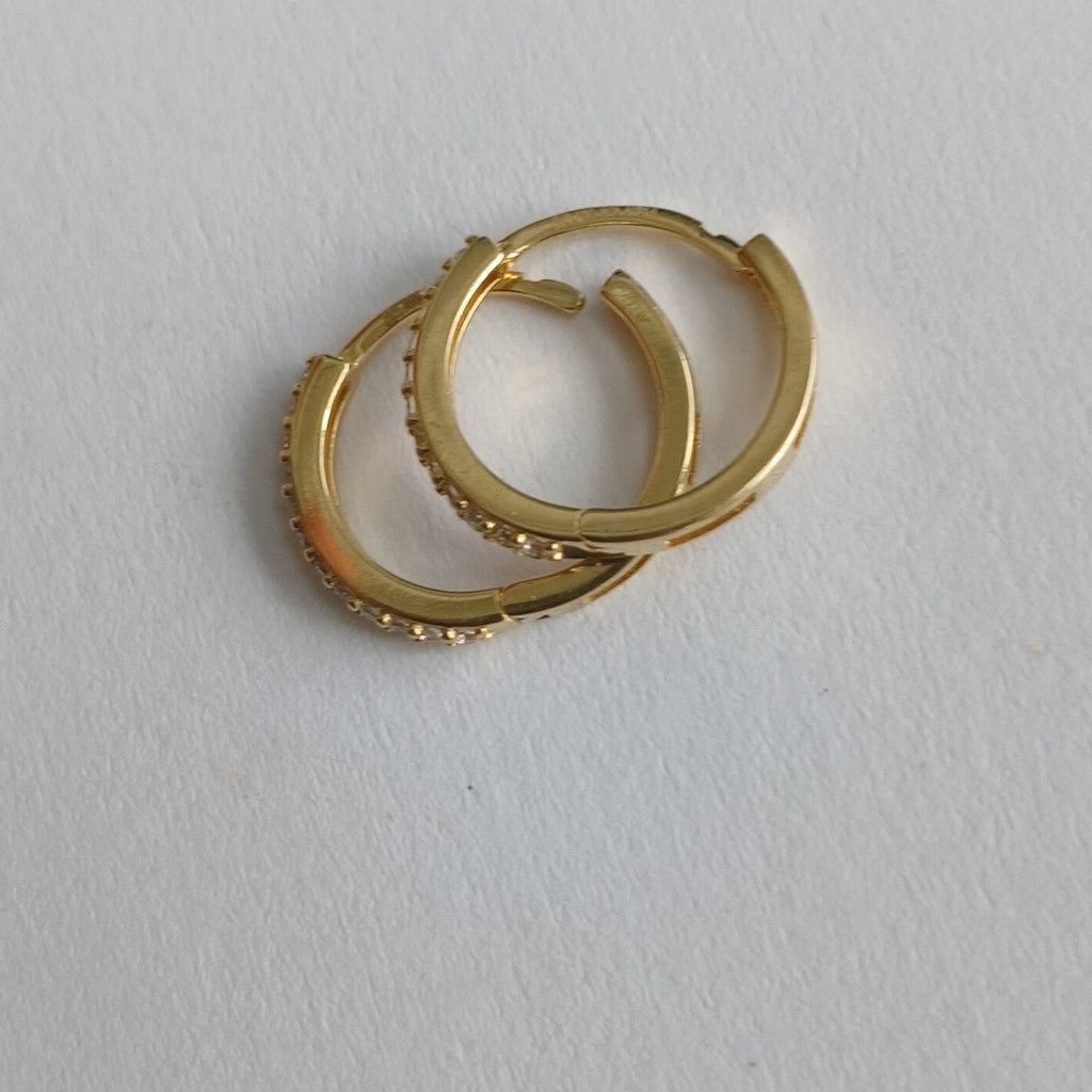 HUGGIES ORO 14K 1.1 (NUEVO)