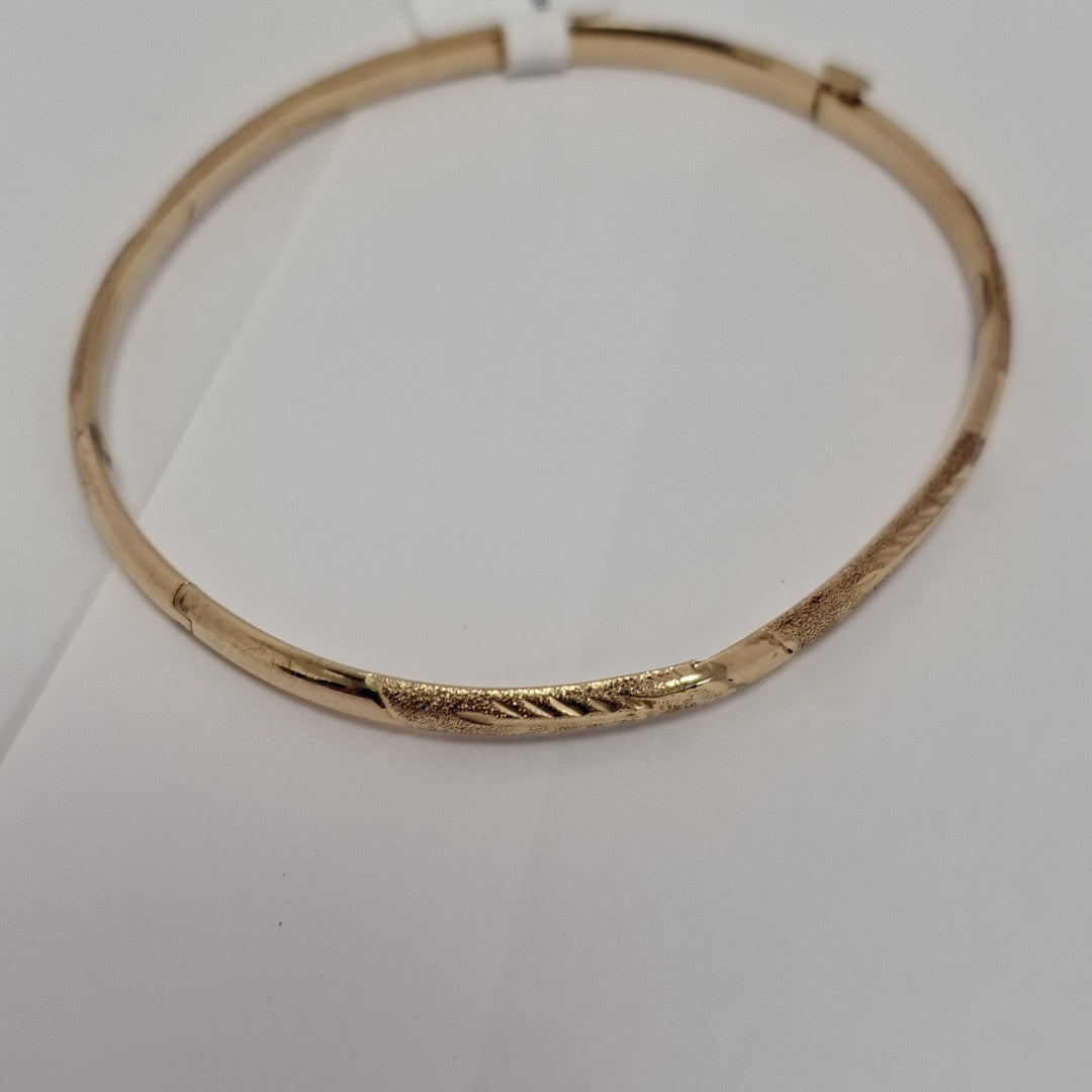 PULSERA RIGIDA ORO 14 K 3.7 GRMS (SEMINUEVO)