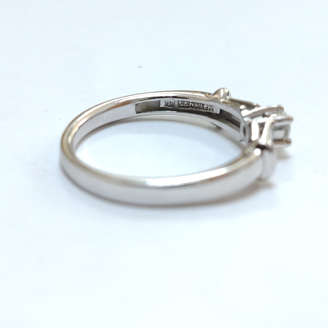 SOLITARIO ORO 14 K 2.6 GRMS (SEMINUEVO)