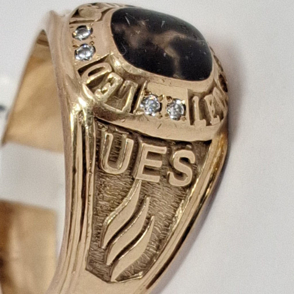 ANILLO DE GRADUACIÓN ORO 10 K 9.8 GRMS (SEMINUEVO)