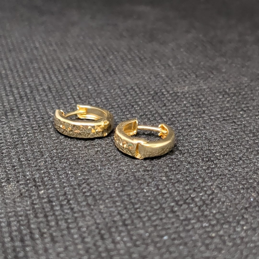 HUGGIES ORO 14K 1.2 (NUEVO)