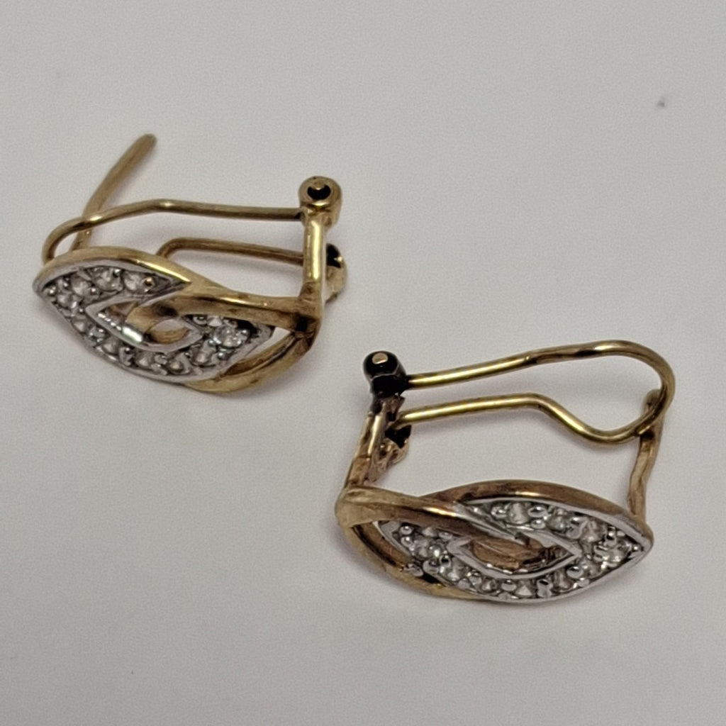 ARETES PAR ORO 8 K 2.8 GRMS (SEMINUEVO)
