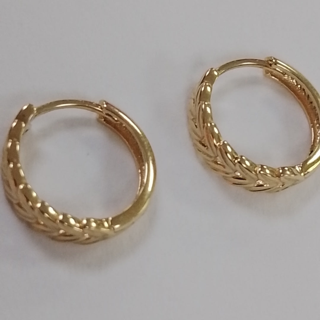 HUGGIES ORO 14K 1.3 (NUEVO)