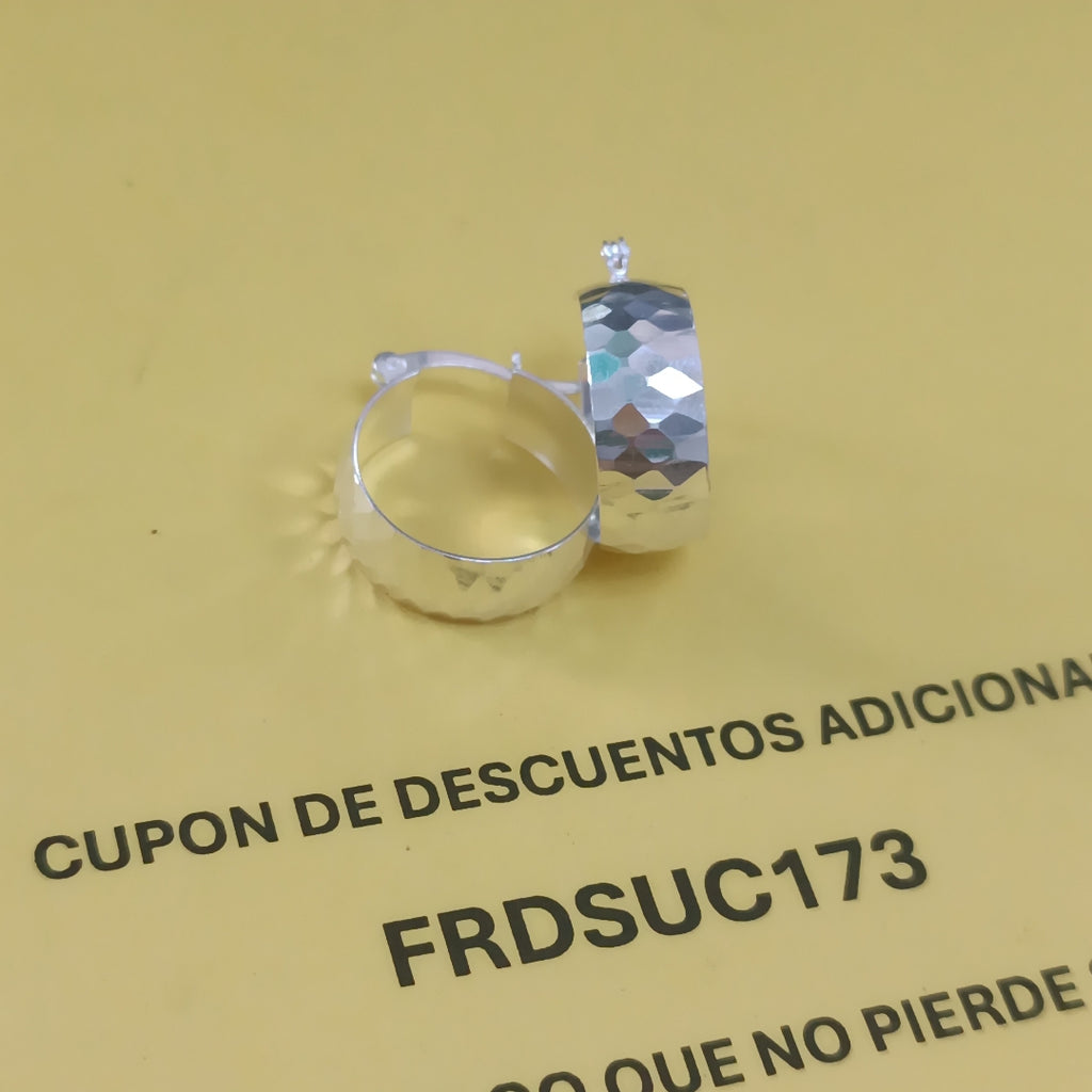 ARETES ARRACADAS FACETADAS PLATA .925 2.8 GR (NUEVO)