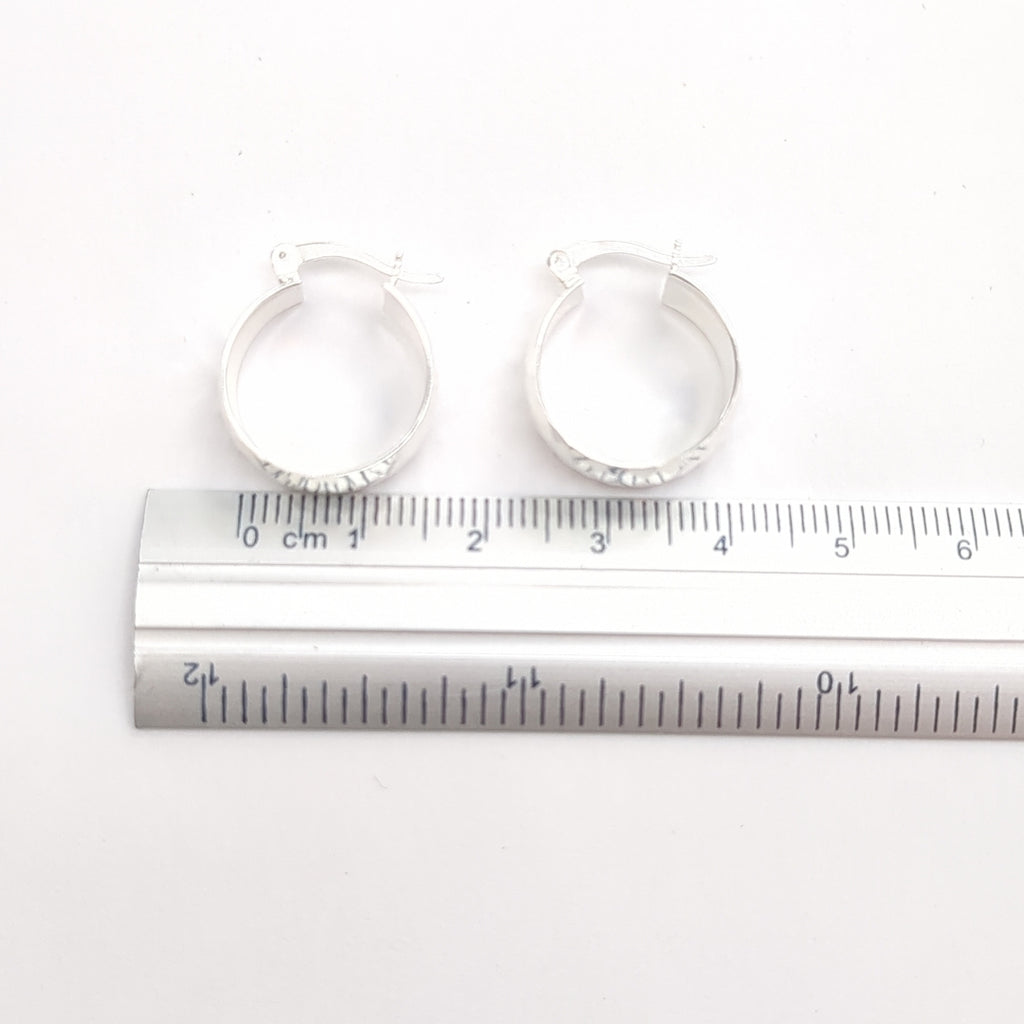 ARETES ARRACADAS FACETADAS PLATA .925 2.8 GR (NUEVO)