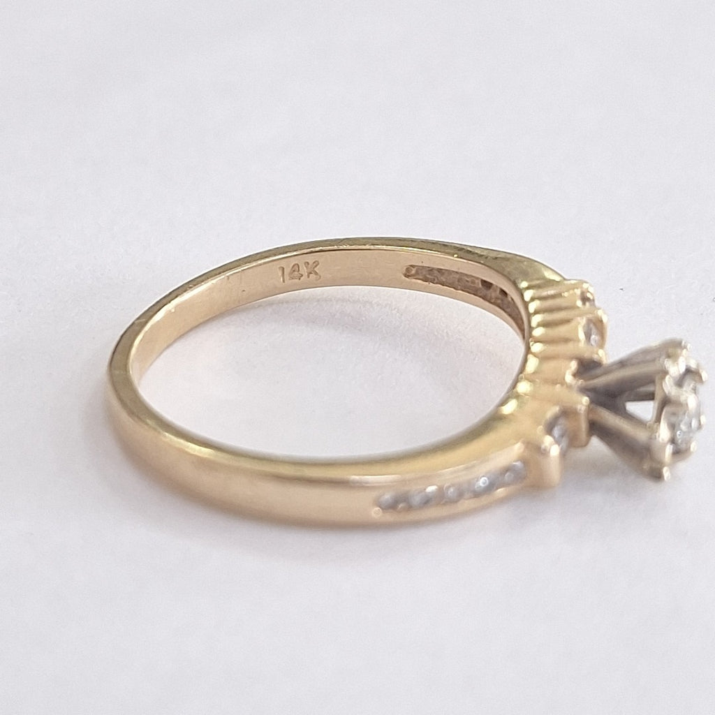 SOLITARIO ORO 14 K 3.4 GRMS (SEMINUEVO)