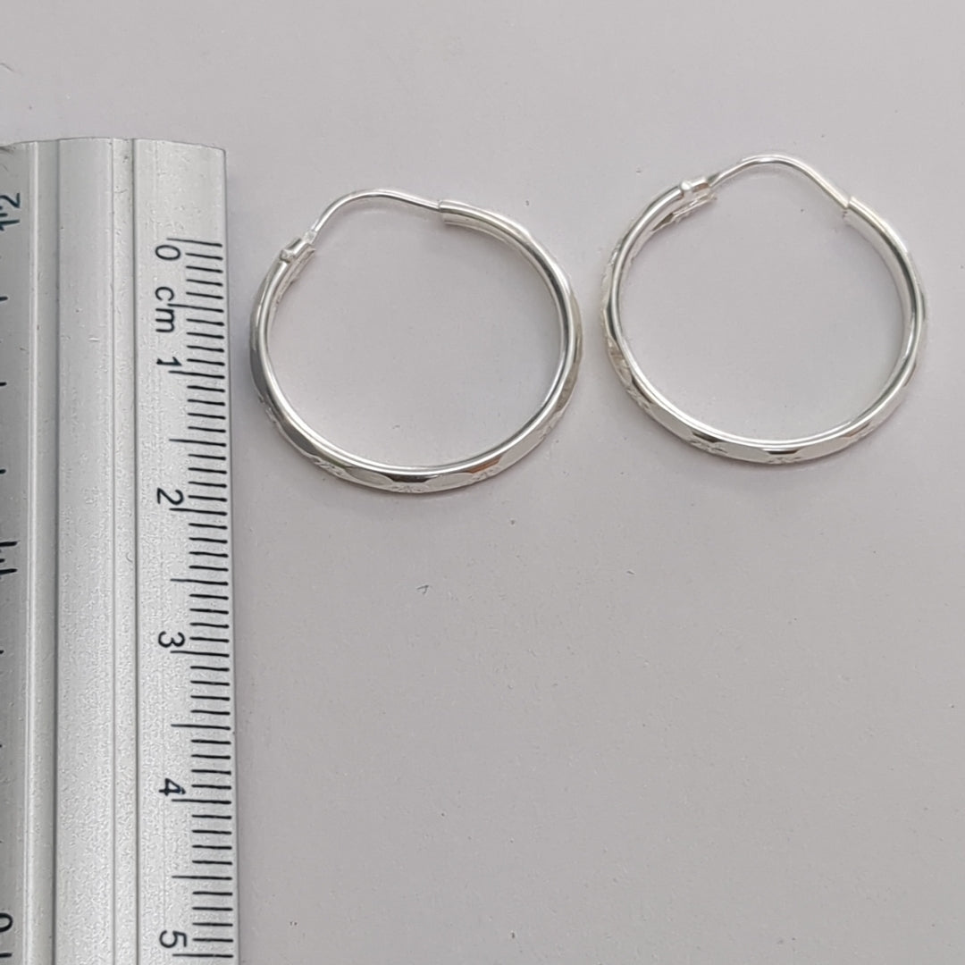 PAR ARRACADAS FACETADA PLATA .925 2.1 GR (NUEVO)