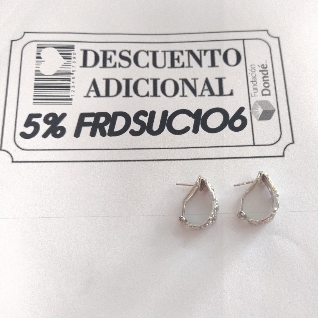 ARETES PAR ORO BLANCO 14 K 8.7 GRMS (SEMINUEVO)