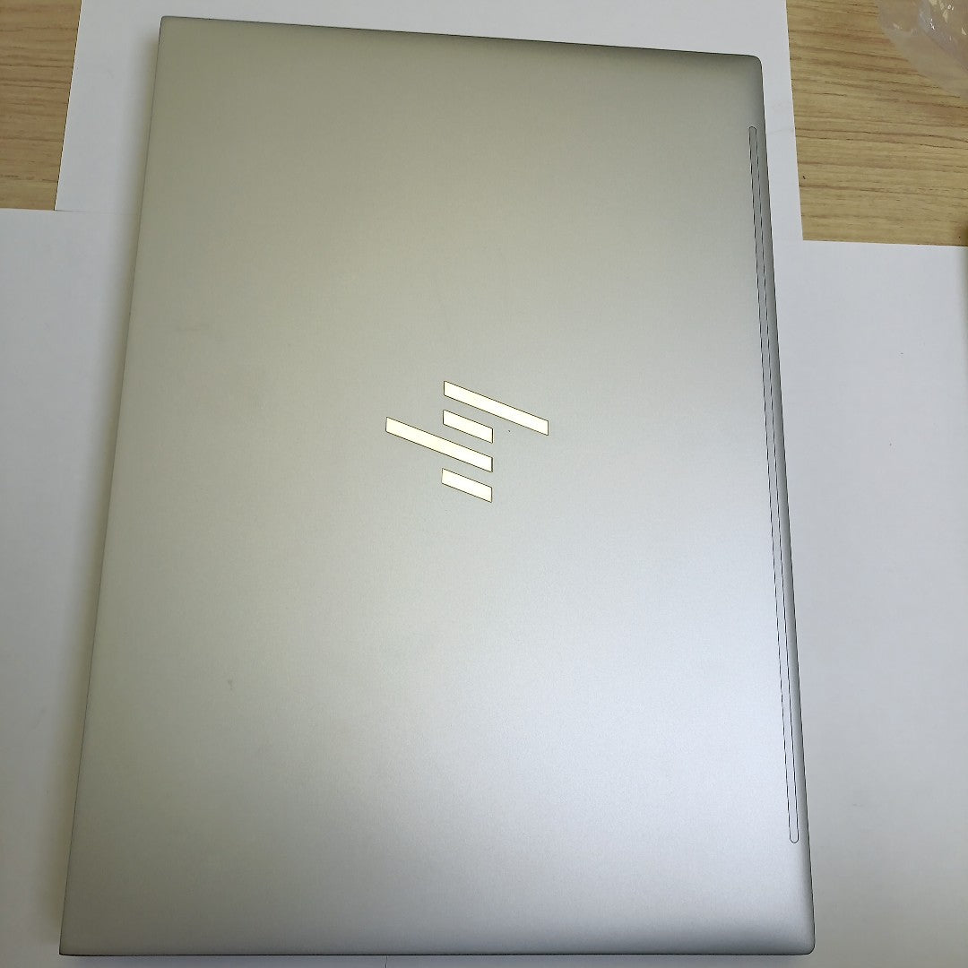 LAPTOP HP ELITEBOOK 840 G11 (2023) 512 GB SSD 16 GB RAM (SEMINUEVO)
