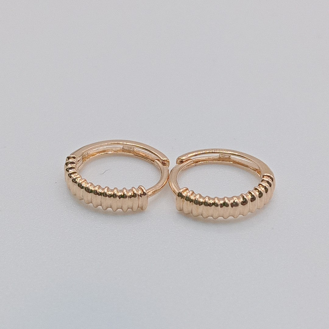 HUGGIES ORO 14K 1.3 (NUEVO)