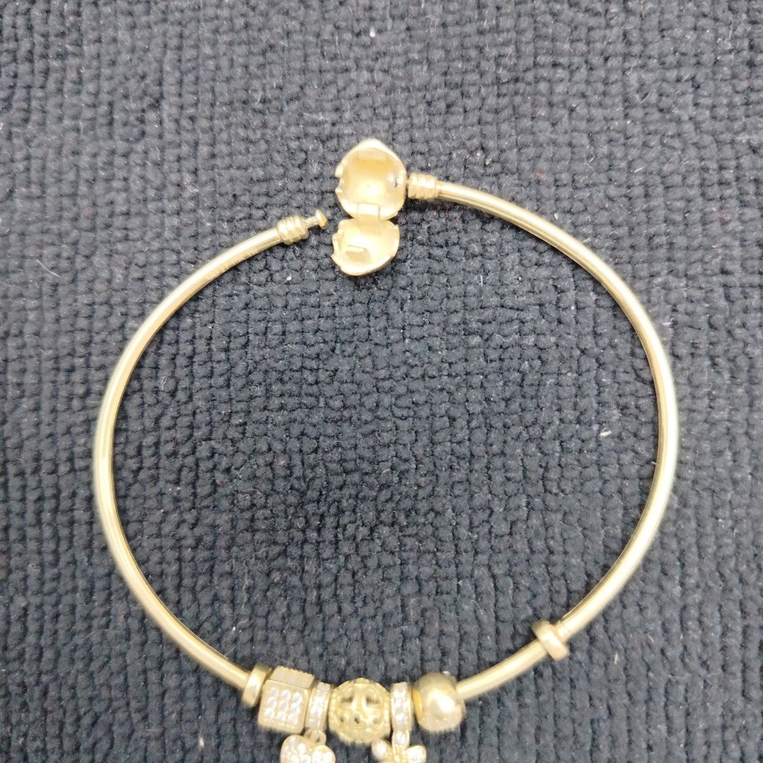 PULSERA RIGIDA ORO 10 K 5.9 GRMS (SEMINUEVO)