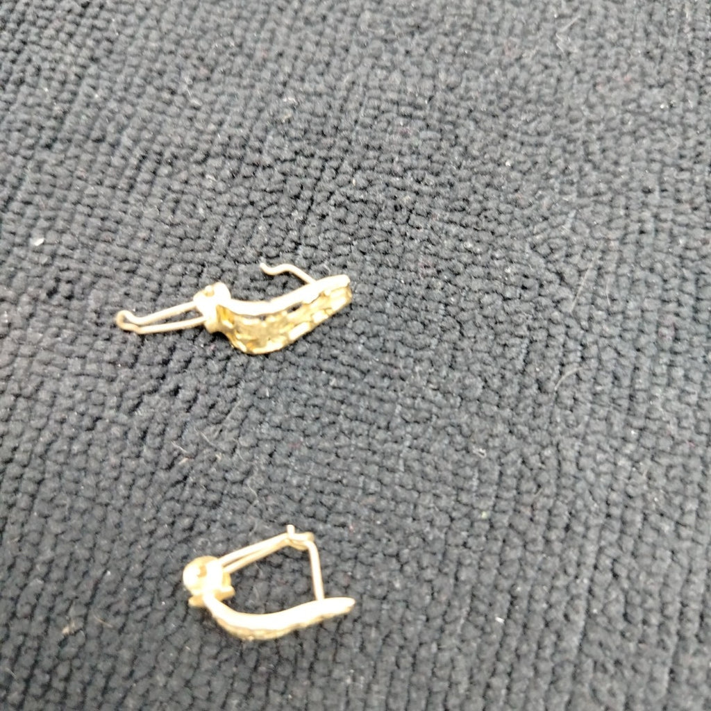 ARETES PAR ORO 10 K 1.7 GRMS (SEMINUEVO)