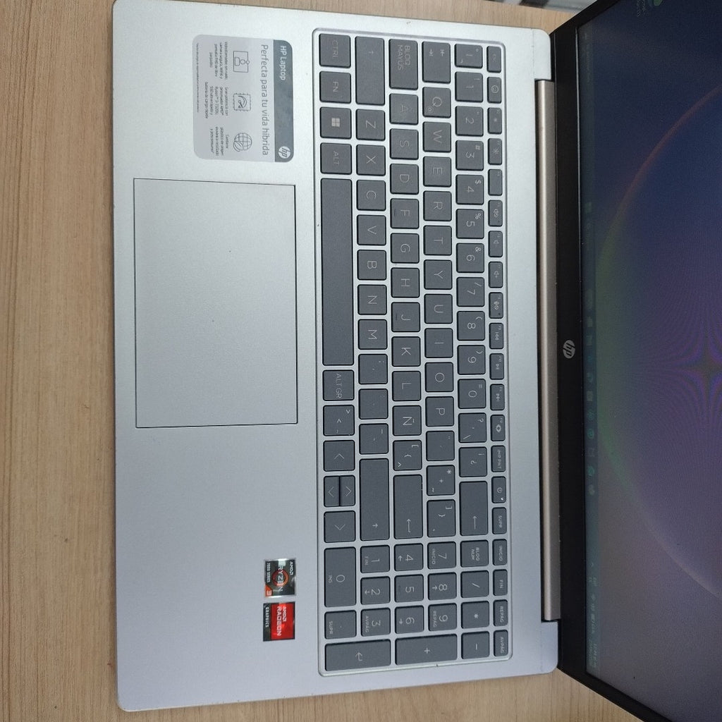 LAPTOP HP 15-FC0043LA (2025) 512 GB SSD 8 GB RAM (SEMINUEVO)