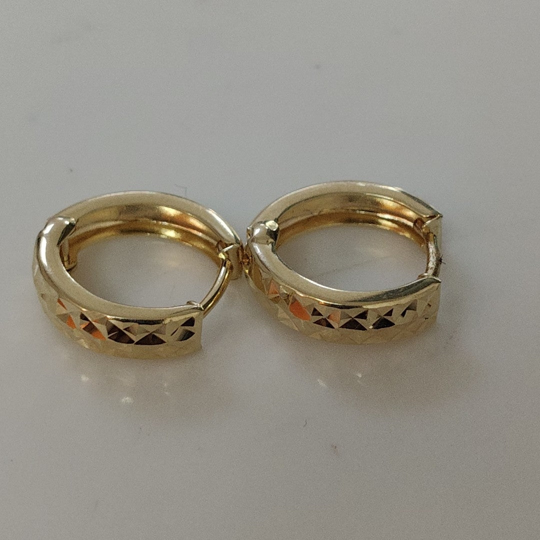 HUGGIES ORO 14K 1.1 (NUEVO)